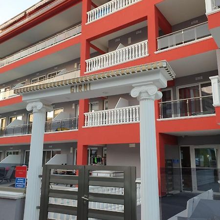 M & M Red Luxury Apartment Paralia Katerinis Exterior photo