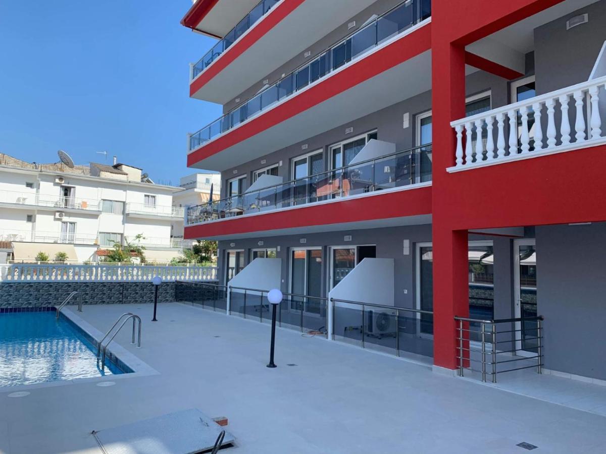 M & M Red Luxury Apartment Paralia Katerinis Exterior photo